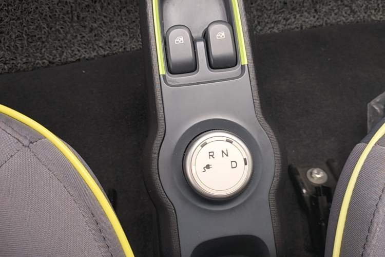 Used Baojun E100 2019 250KM Smart Drive Edition Gear Lever