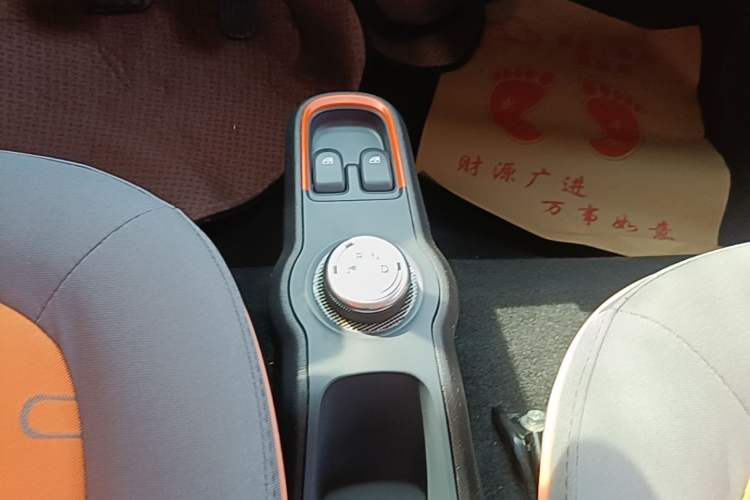 Used Baojun E100 2019 250KM Smart Drive Edition Gear Lever