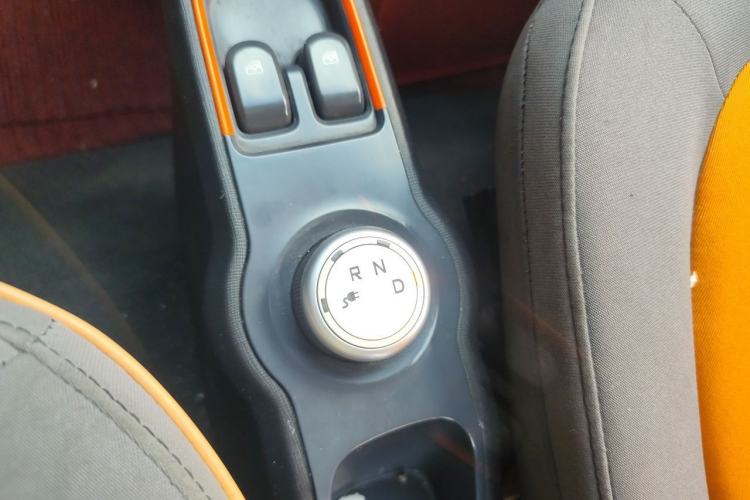 Used Baojun E100 2019 250KM Smart Drive Edition Gear Lever