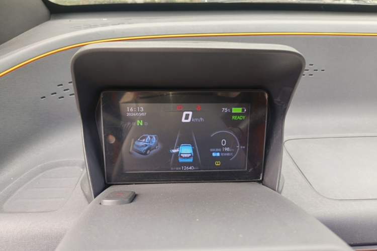 Used Baojun E100 2019 250KM Smart Drive Edition Instrument Cluster