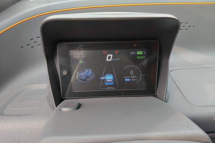 Used Baojun E100 2019 250KM Smart Drive Edition Instrument Cluster