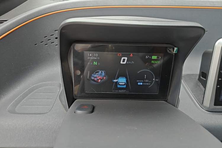 Used Baojun E100 2019 250KM Smart Drive Edition Instrument Cluster