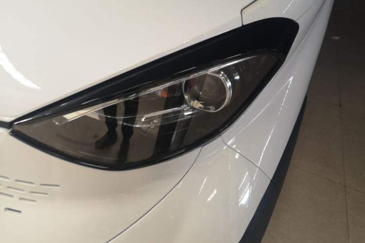 Used Baojun E100 2019 250KM Smart Drive Edition Left Front Headlight