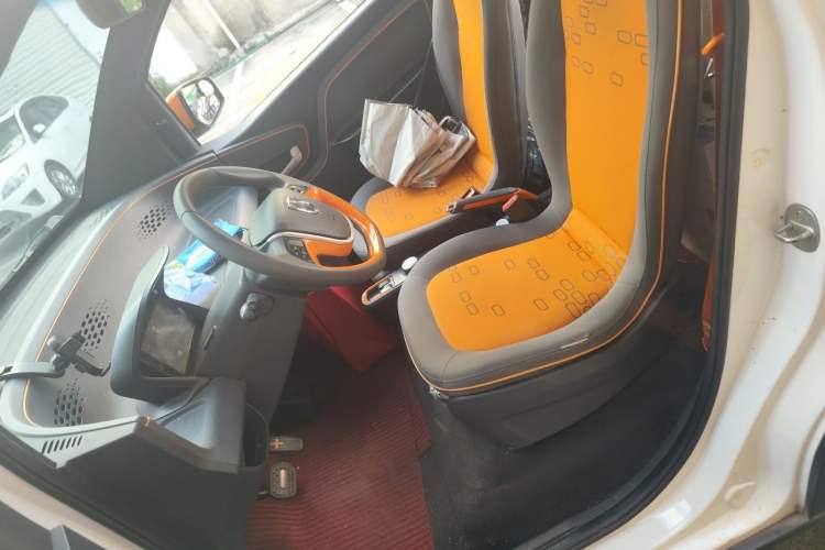 Used Baojun E100 2019 250KM Smart Drive Edition Left Front Seat