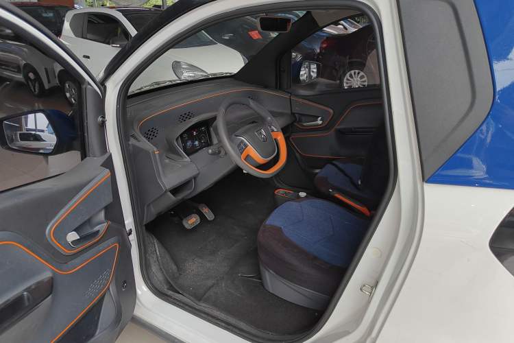 Used Baojun E100 2019 250KM Smart Drive Edition Left Rear Seat