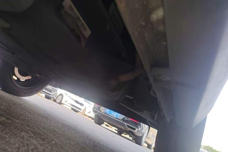 Used Baojun E100 2019 250KM Smart Drive Edition Left Side Sill
