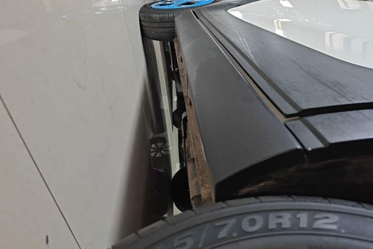 Used Baojun E100 2019 250KM Smart Drive Edition Left Side Sill