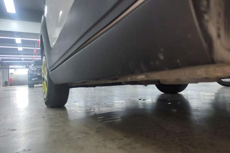 Used Baojun E100 2019 250KM Smart Enjoyment Version Left Side Sill