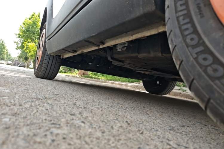 Used Baojun E100 2019 250KM Smart Drive Edition Left Side Sill