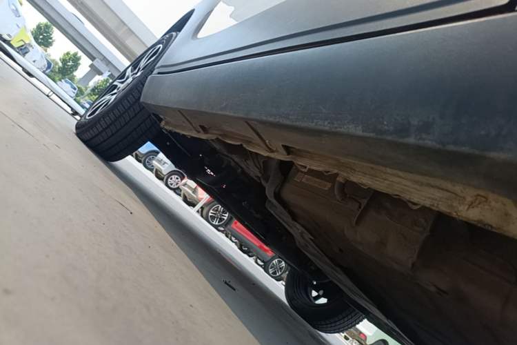 Used Baojun E100 2019 250KM Smart Drive Edition Left Side Sill