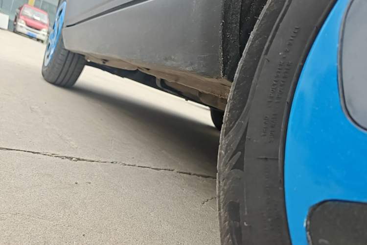 Used Baojun E100 2019 250KM Smart Drive Edition Left Side Sill