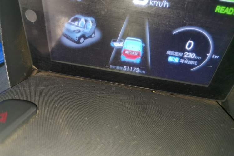 Used Baojun E100 2019 250KM Smart Drive Edition Odometer Close Up