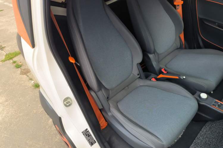 Used Baojun E100 2019 250KM Smart Drive Edition Right Front Seat