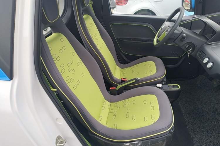 Used Baojun E100 2019 250KM Smart Drive Edition Right Front Seat