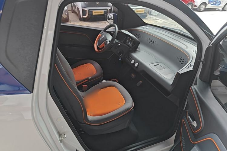Used Baojun E100 2019 250KM Smart Drive Edition Right Front Seat