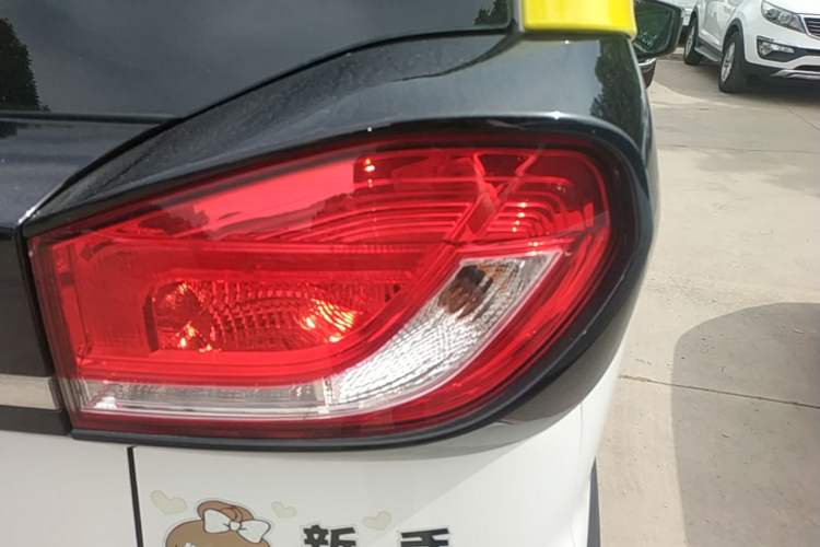 Used Baojun E100 2019 250KM Smart Drive Edition Right Rear Taillight