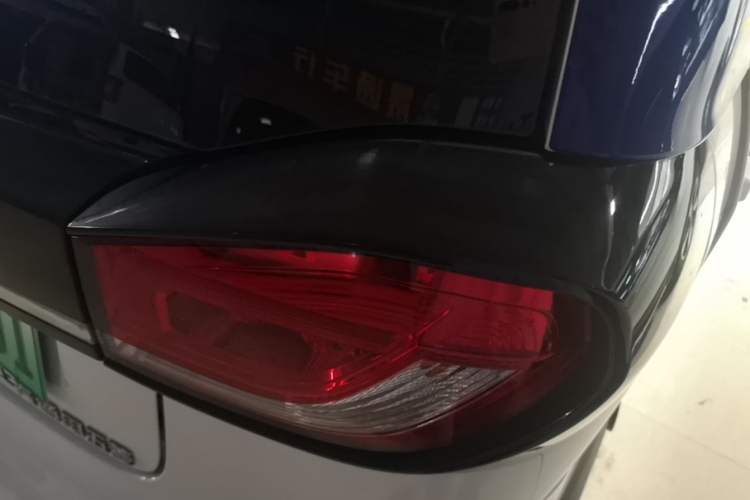 Used Baojun E100 2019 250KM Smart Drive Edition Right Rear Taillight
