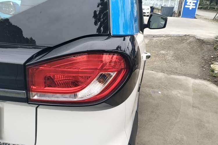 Used Baojun E100 2019 250KM Smart Drive Edition Right Rear Taillight