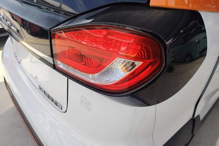 Used Baojun E100 2019 250KM Smart Drive Edition Right Rear Taillight