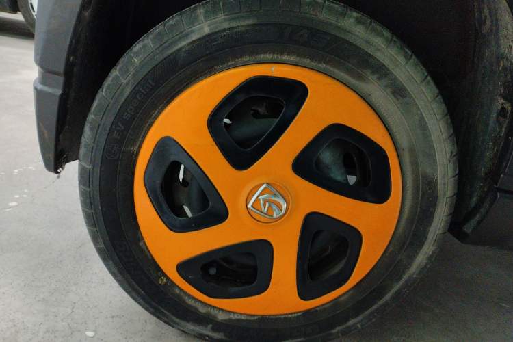 Used Baojun E100 2019 250KM Smart Drive Edition Right Rear Wheel Hub