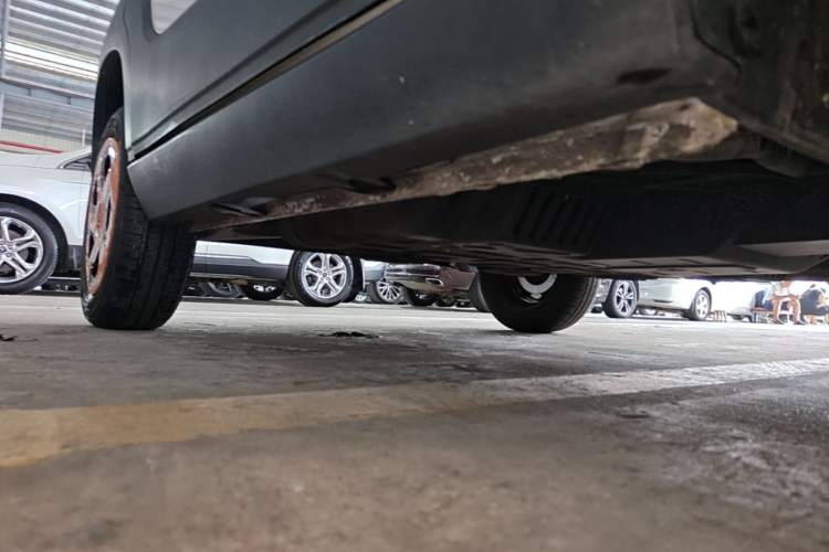 Used Baojun E100 2019 250KM Smart Drive Edition Right Side Sill