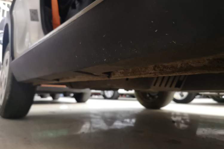 Used Baojun E100 2019 250KM Smart Drive Edition Right Side Sill