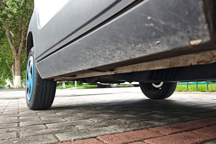 Used Baojun E100 2019 250KM Smart Drive Edition Right Side Sill
