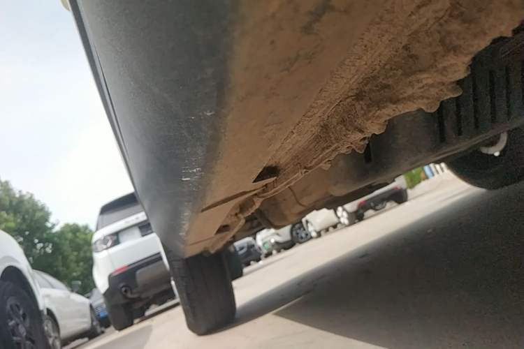 Used Baojun E100 2019 250KM Smart Drive Edition Right Side Sill