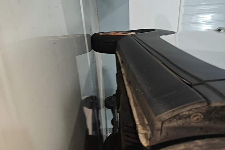 Used Baojun E100 2019 250KM Smart Drive Edition Right Side Sill