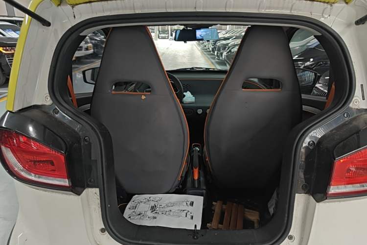 Used Baojun E100 2019 250KM Smart Drive Edition Trunk