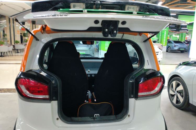 Used Baojun E100 2019 250KM Smart Drive Edition Trunk