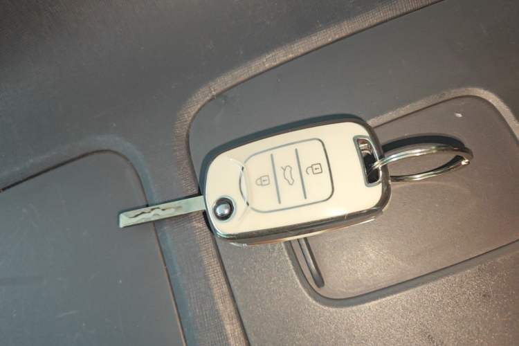 Used Baojun E100 2019 250KM Smart Drive Edition Vehicle Key