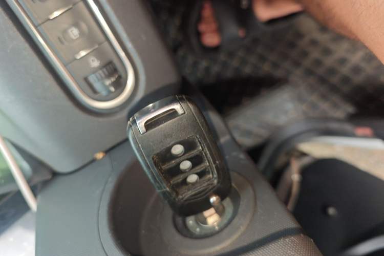 Used Baojun E100 2019 250KM Smart Drive Edition Vehicle Key