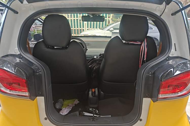 Used Baojun E100 2019 250KM Smart Drive Edition Trunk