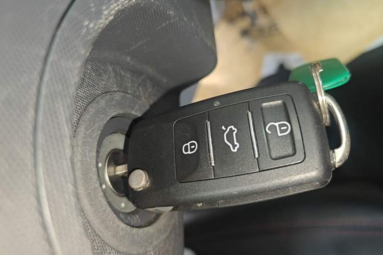 Used Baojun E100 2019 250KM Smart Drive Edition Vehicle Key
