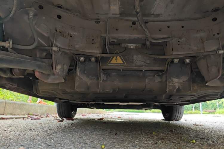 Used Baojun E100 2020 305KM Smart Drive Version Chassis Rear