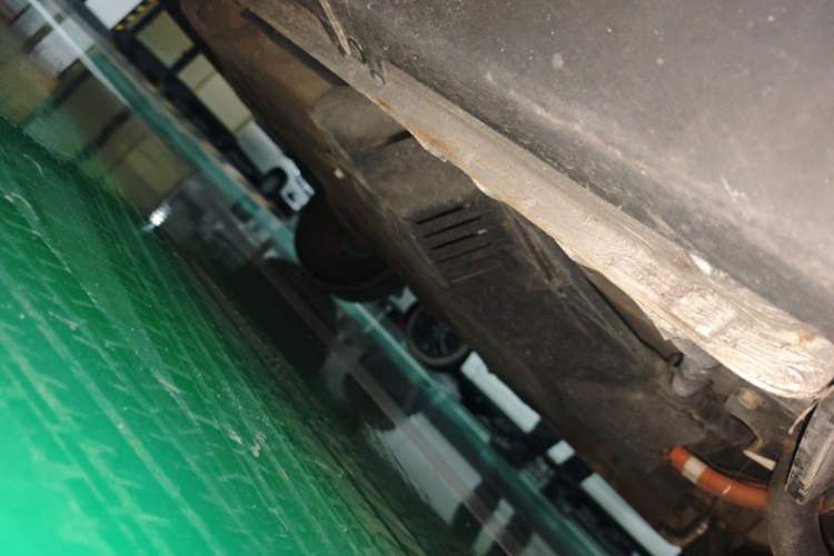 Used Baojun E100 2020 305KM Smart Drive Version Chassis Front Right