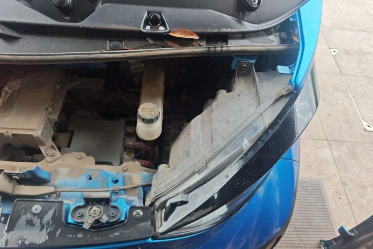 Used Baojun E100 2020 305KM Smart Drive Version Engine Bay Left