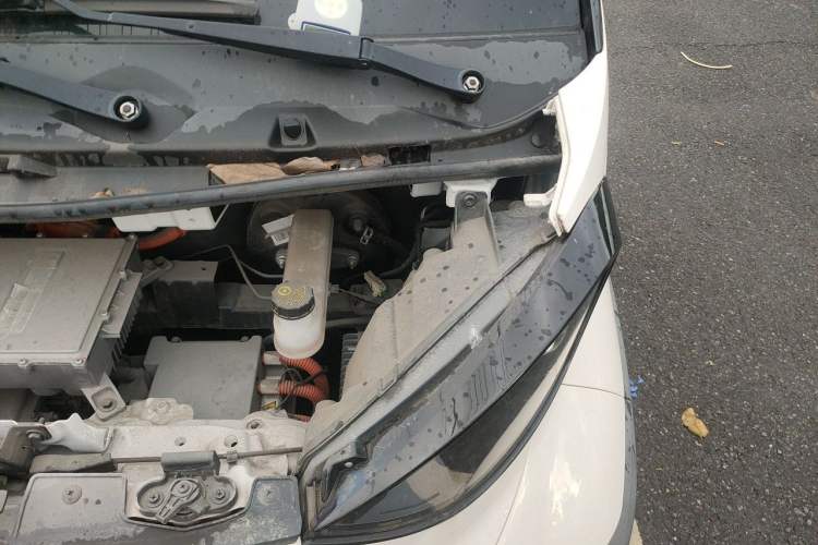 Used Baojun E100 2020 305KM Smart Drive Version Engine Bay Left