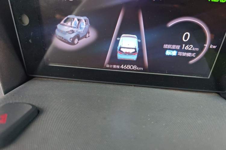 Used Baojun E100 2020 305KM Smart Drive Version Odometer Close Up
