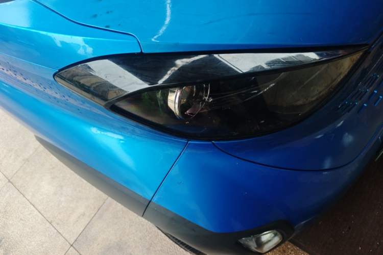 Used Baojun E100 2020 305KM Smart Drive Version Right Front Headlight