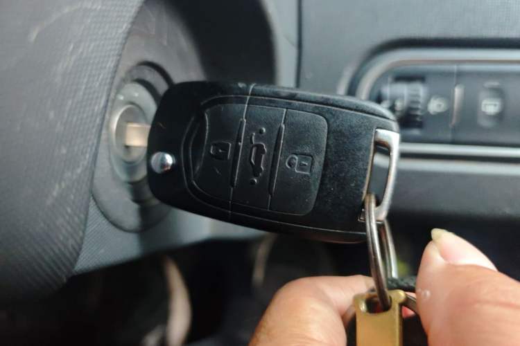 Used Baojun E100 2020 305KM Smart Drive Version Vehicle Key