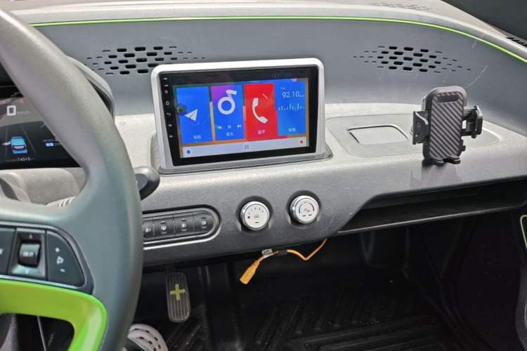 Used Baojun E100 2020 305KM Smart Drive Version Audio And AC Panel