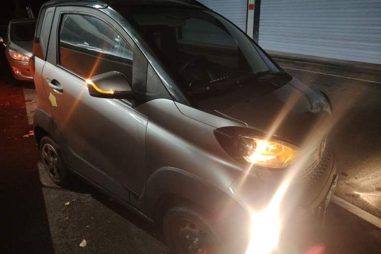 Used Baojun E100 2020 305KM Smart Drive Version Front Right 45 Deg