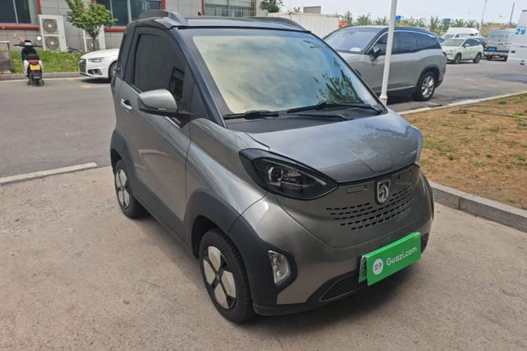 Used Baojun E100 2020 305KM Smart Drive Version Front Right 45 Deg