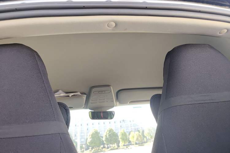 Used Baojun E100 2020 305KM Smart Drive Version Headliner