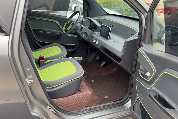 Used Baojun E100 2020 305KM Smart Drive Version Interior 3
