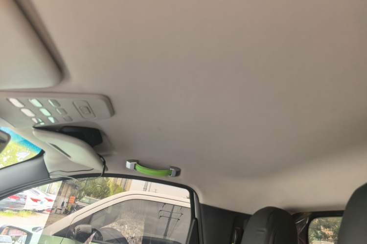 Used Baojun E100 2020 305KM Smart Drive Version Interior 5