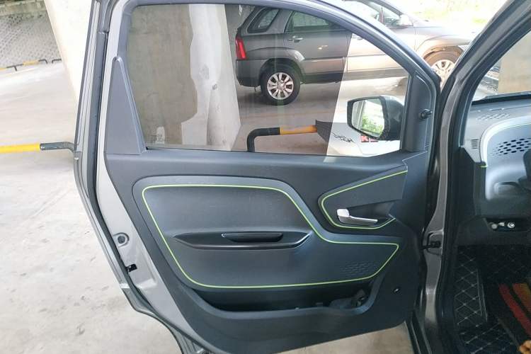 Used Baojun E100 2020 305KM Smart Drive Version Left Front Door Interior
