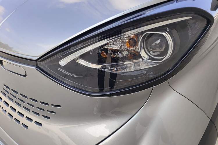 Used Baojun E100 2020 305KM Smart Drive Version Left Front Headlight